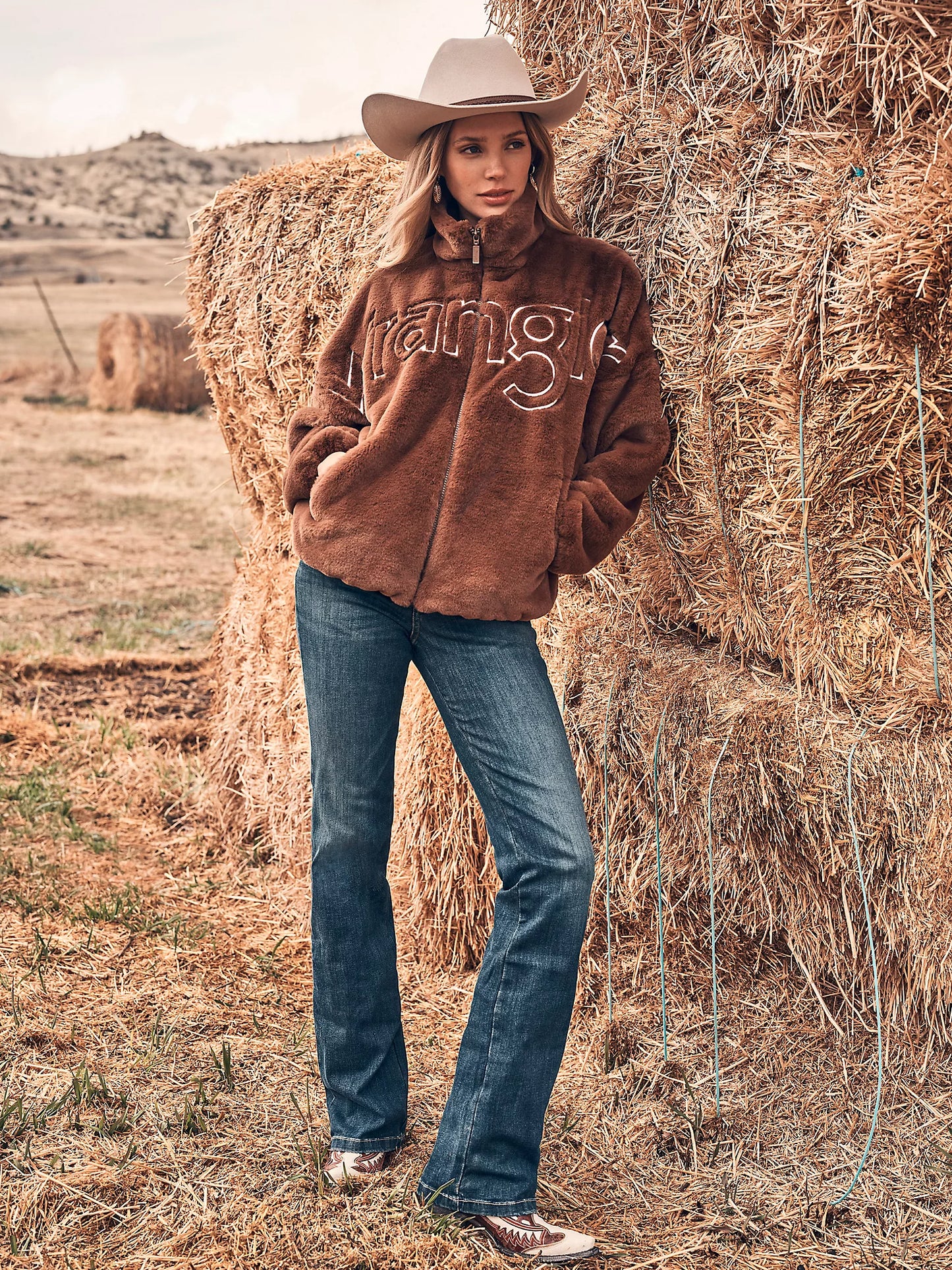 Wrangler Bespoke High Rise Bootcut Jean in Lacey