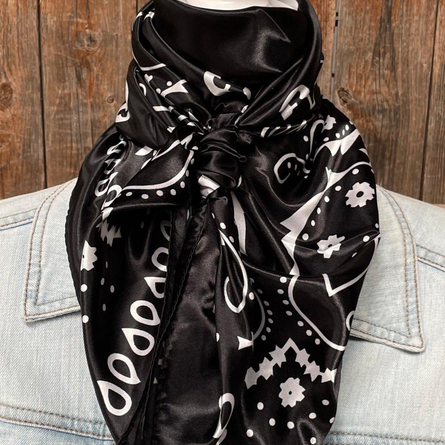 Black & white paisley wild rag scarf, Rodeo Drive style
