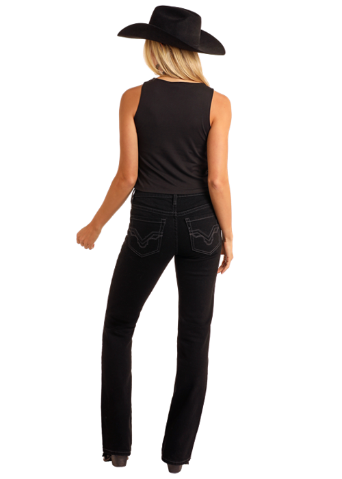 Woman in black jeans and tank top, BW20T05260---B
