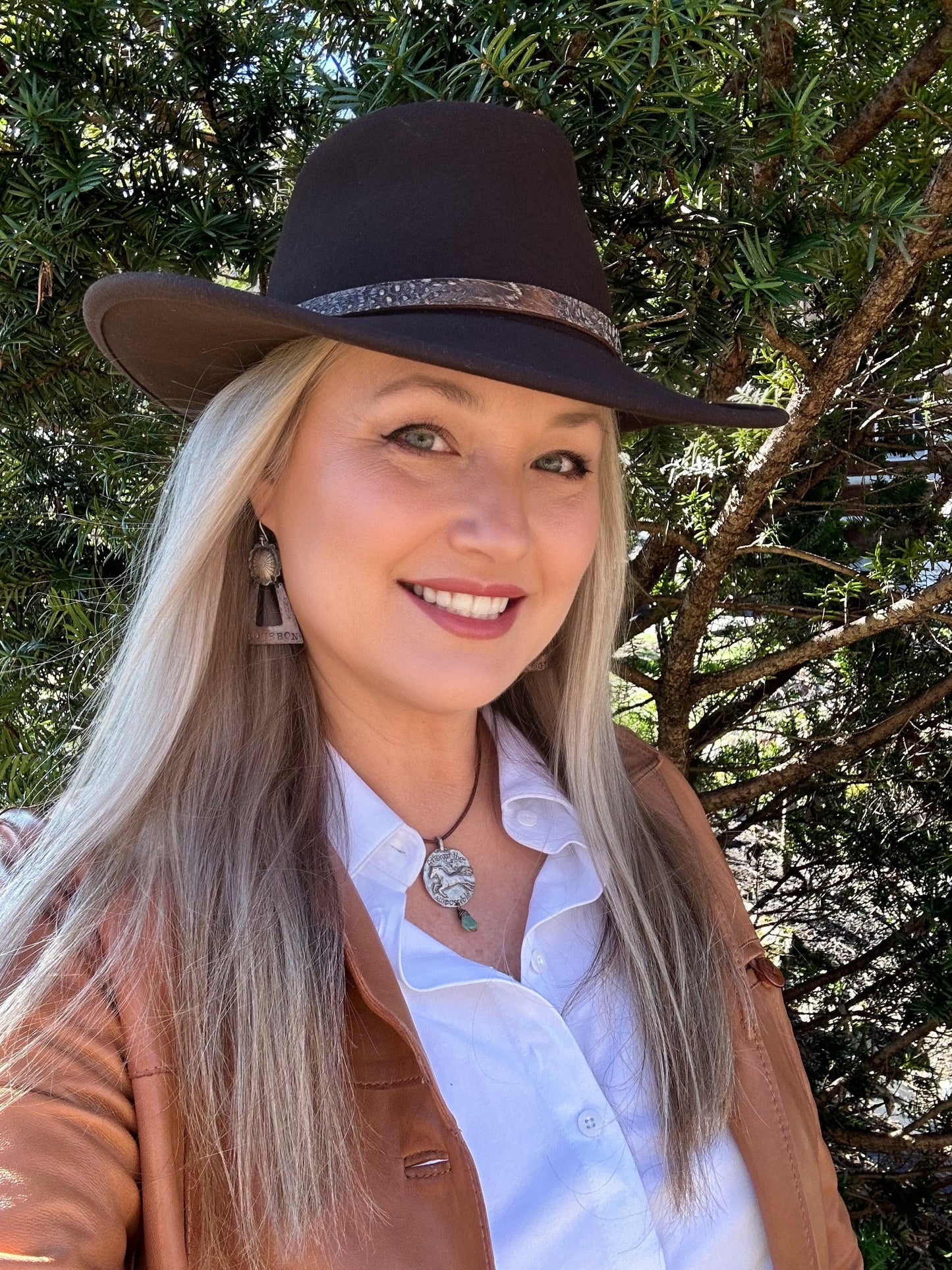 Image in unsupported format format (Facetune_06-02-2024-17-03-19.heic)