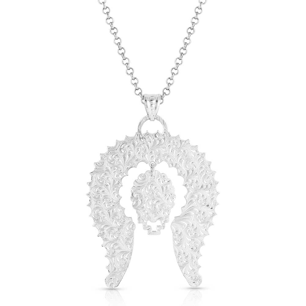 NC5239 Silver pendant necklace with floral design.