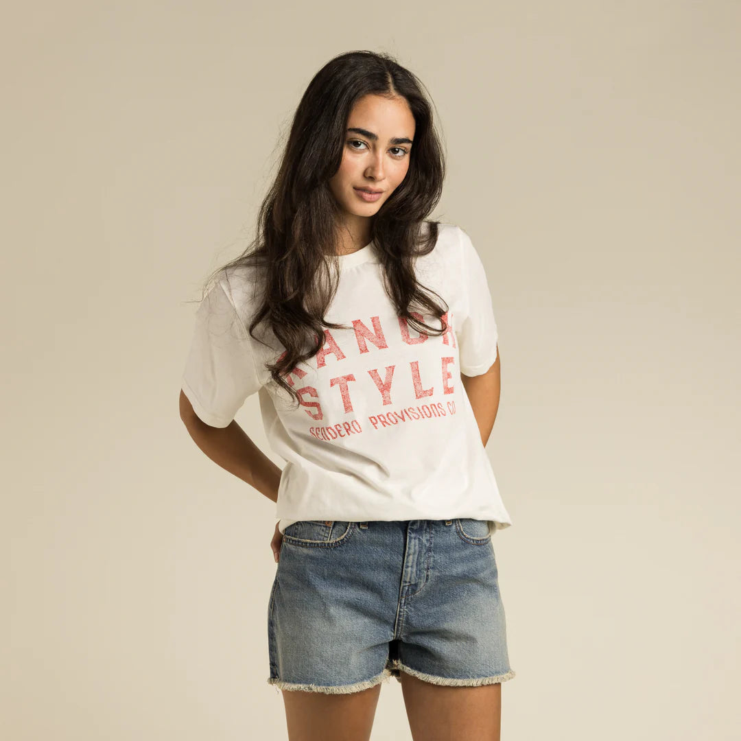 Vintage white ranch style tee shirt, model front