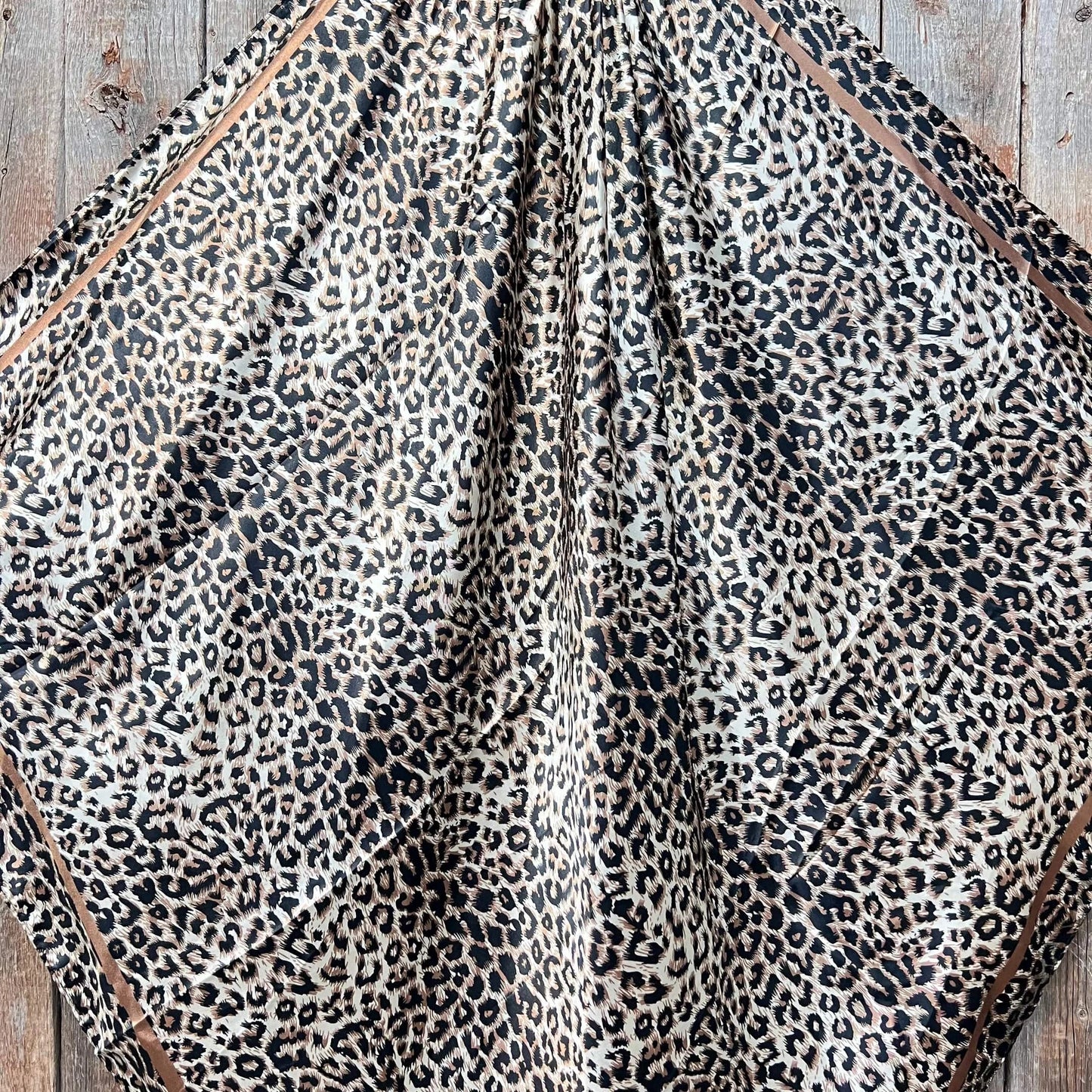 WR168Z Leopard Print Scarf