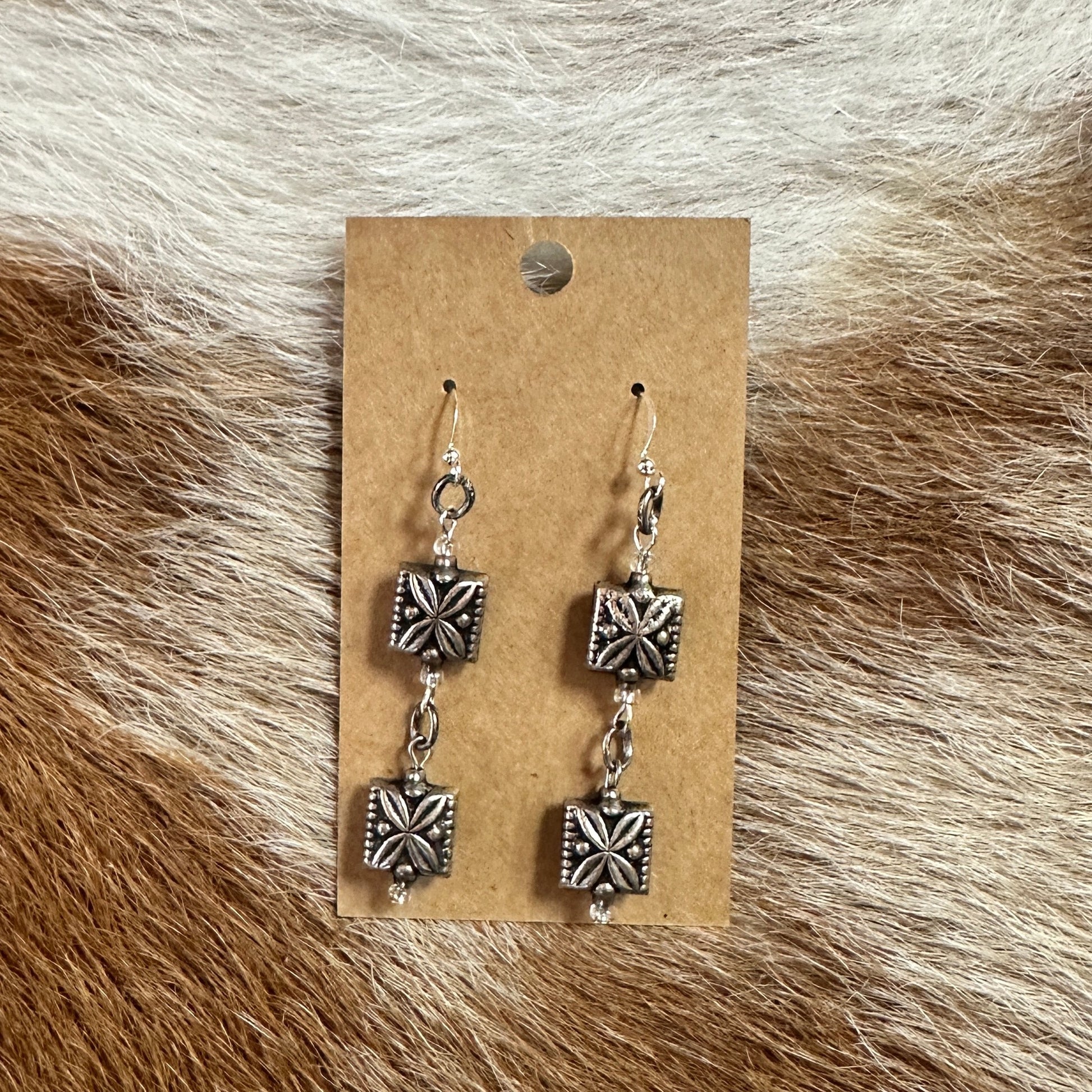 akear7 silver square earrings