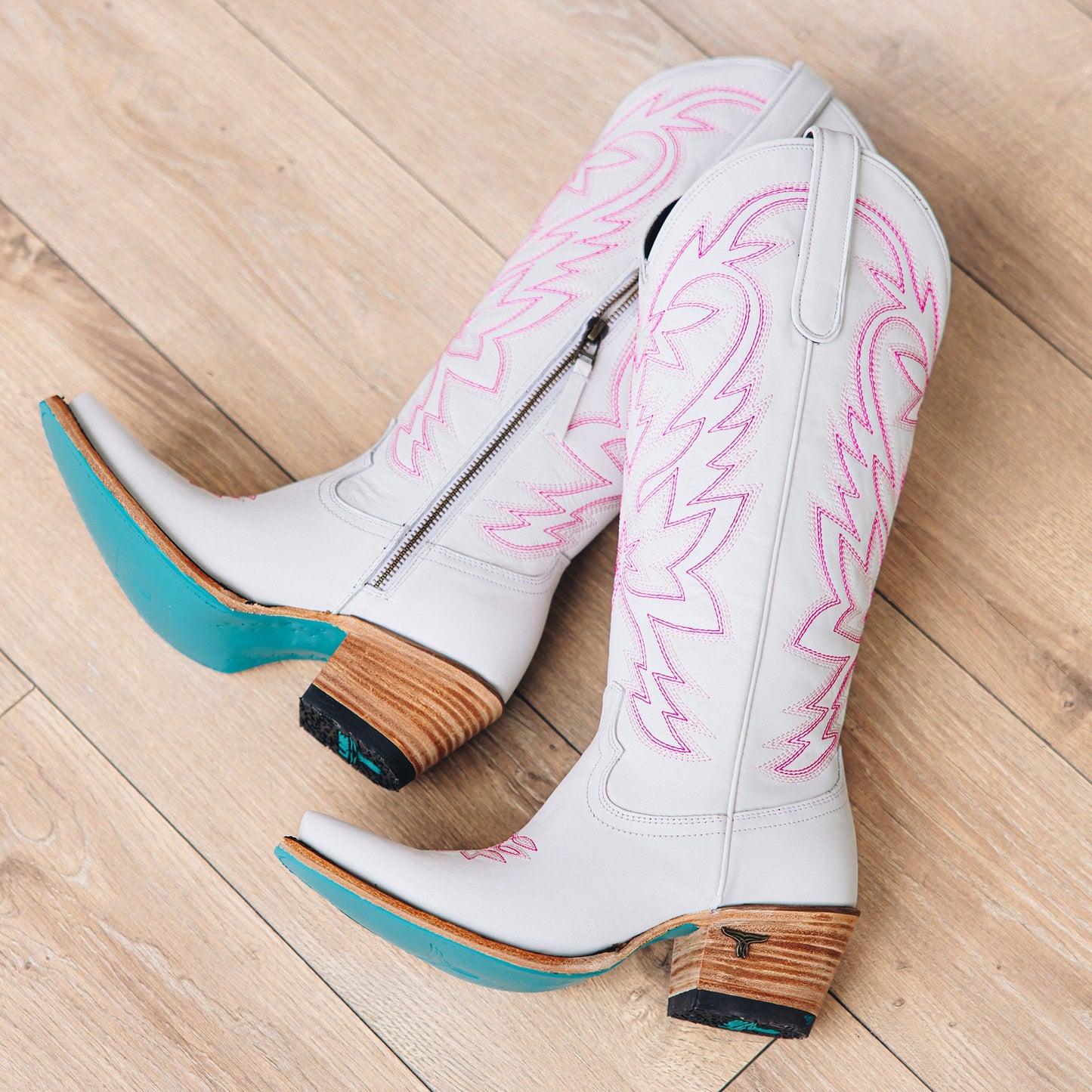 Smokeshow Boot - Matte White and Neon Pink