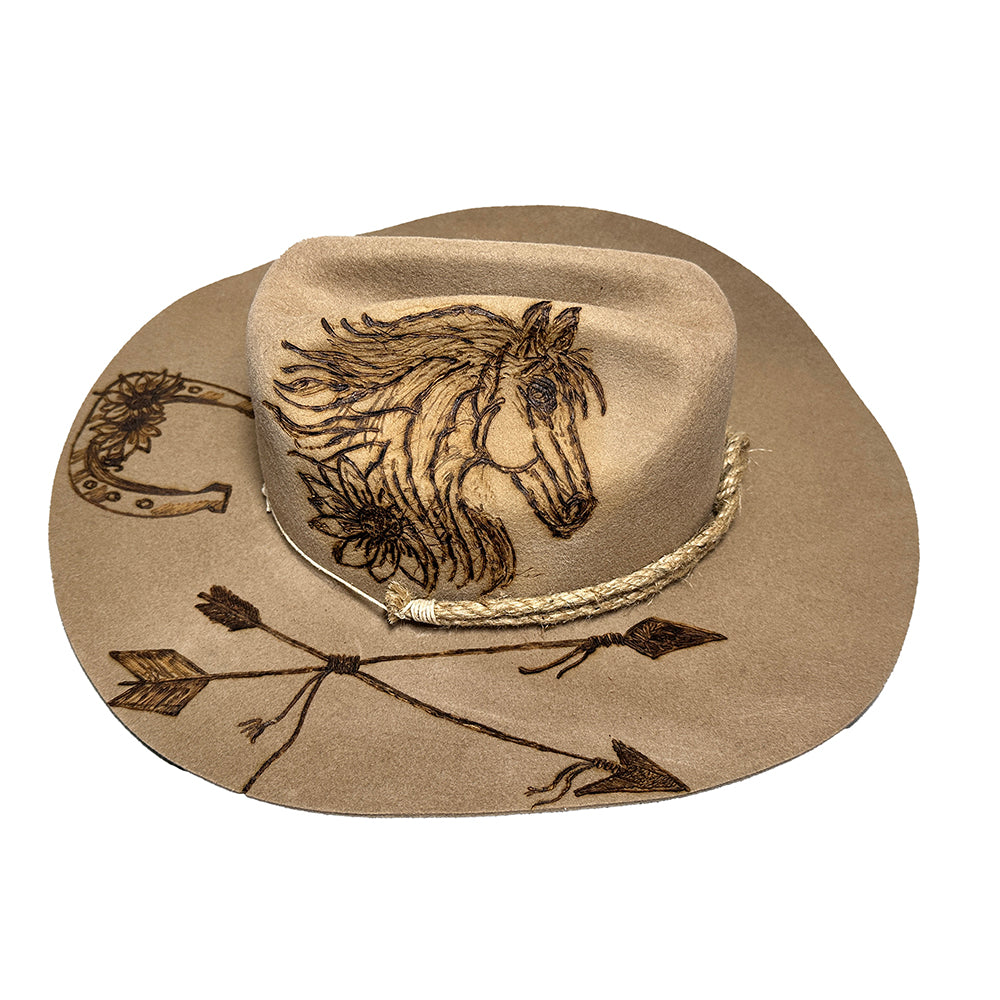 Tan hat with horse and arrow design