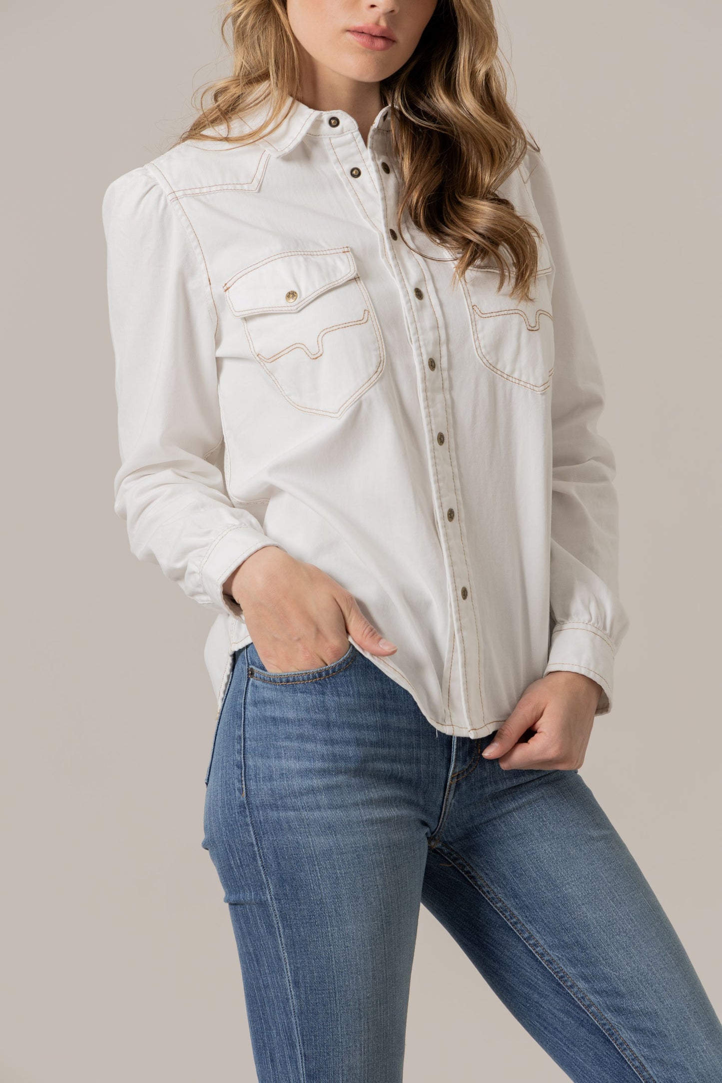Woman in white denim shirt and jeans, unnamed-182