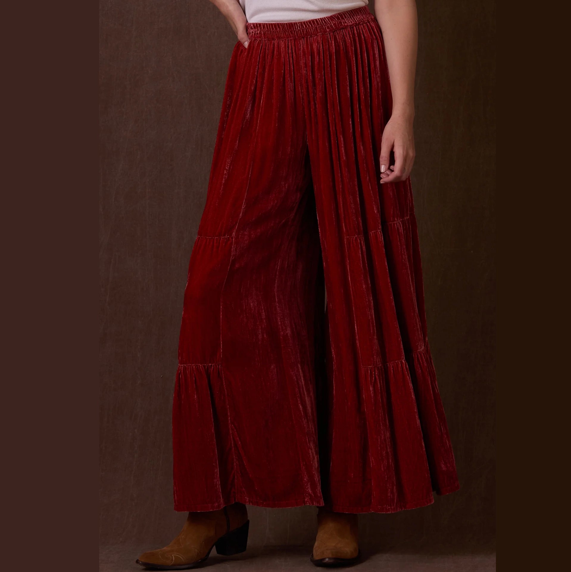 Red velvet Etta pants