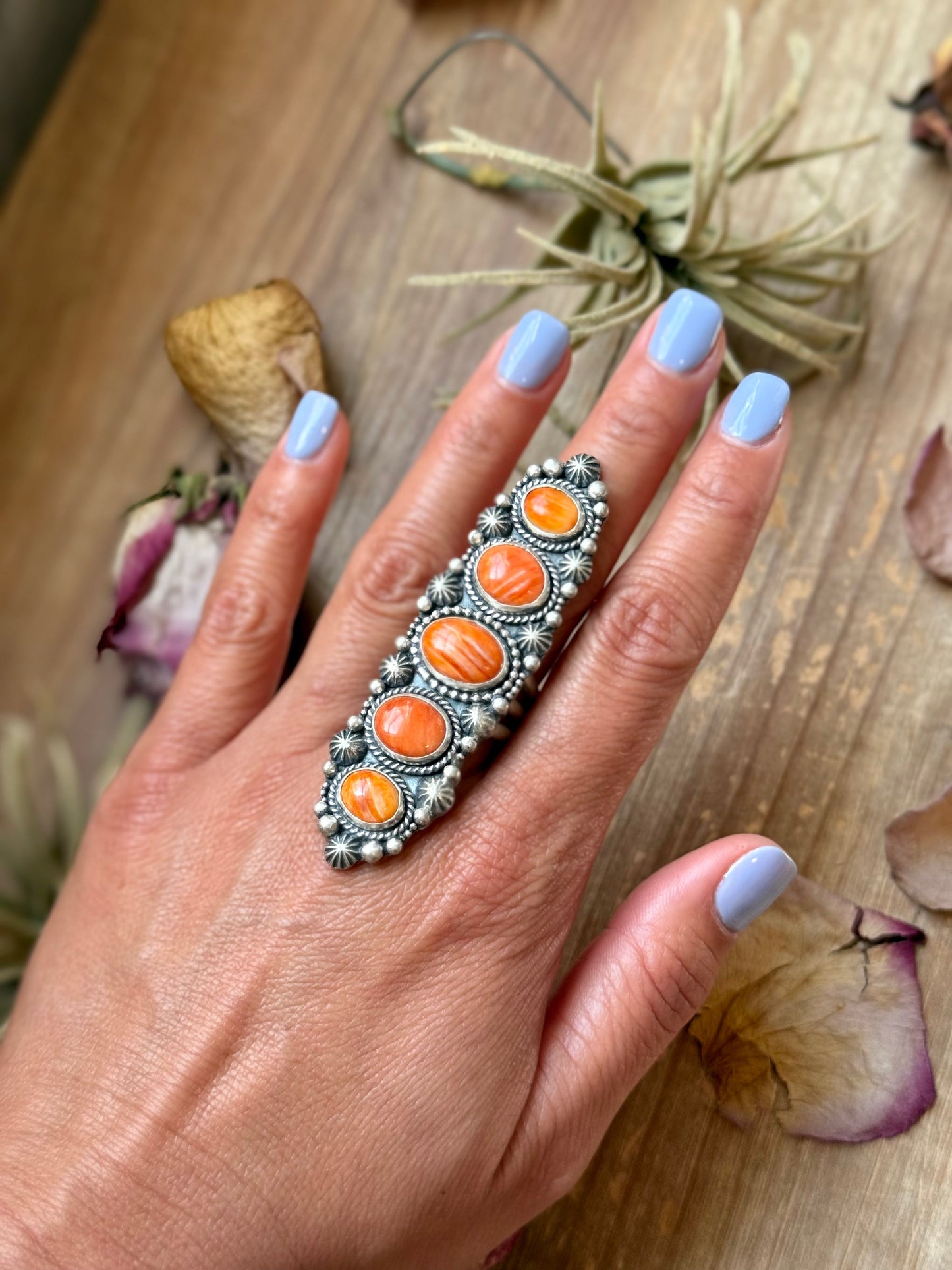 Sterling Silver Orange Spiny Oyster Crawler Ring – Size 8.5 – Artist Shay Pfeiffer