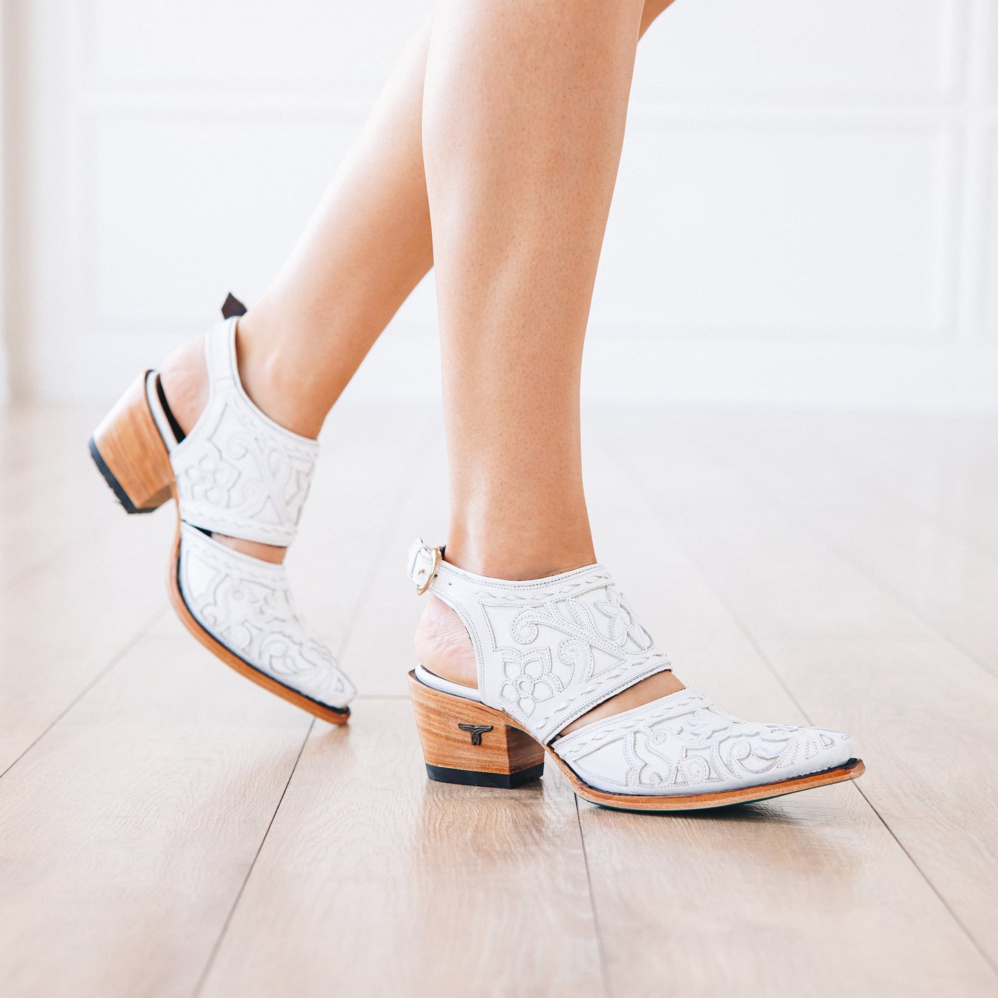 Robin Slingback Mule - Matte White