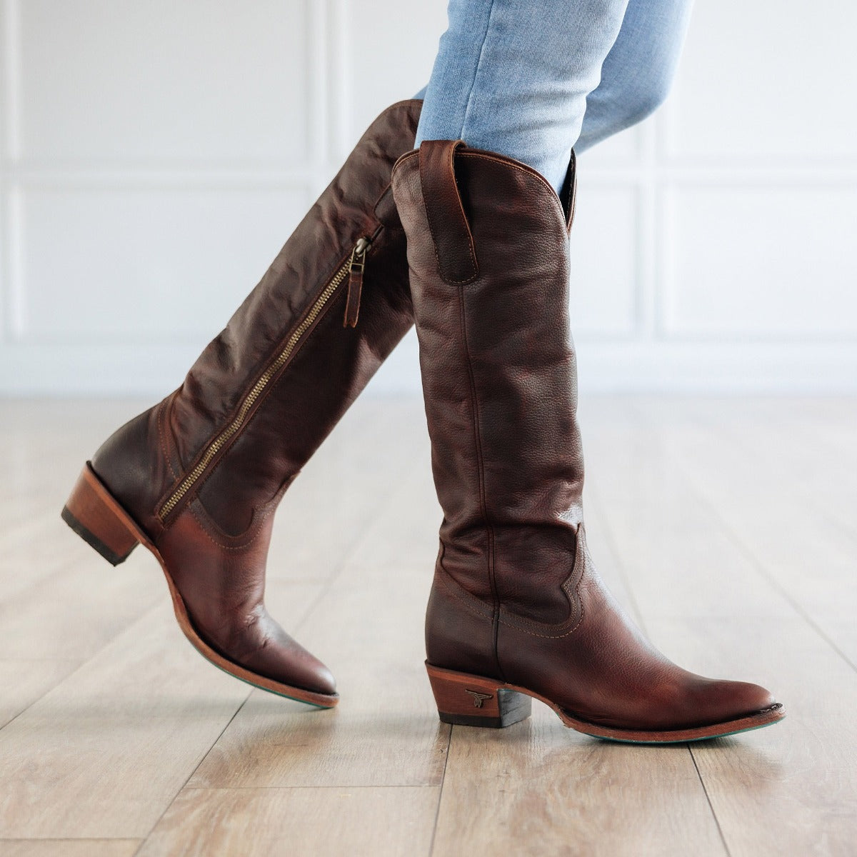 Cognac leather Plain Jane boots